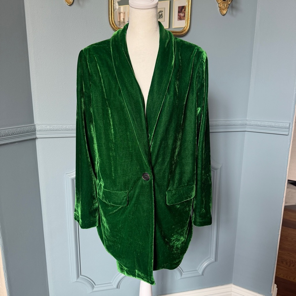 Green velvet blazer